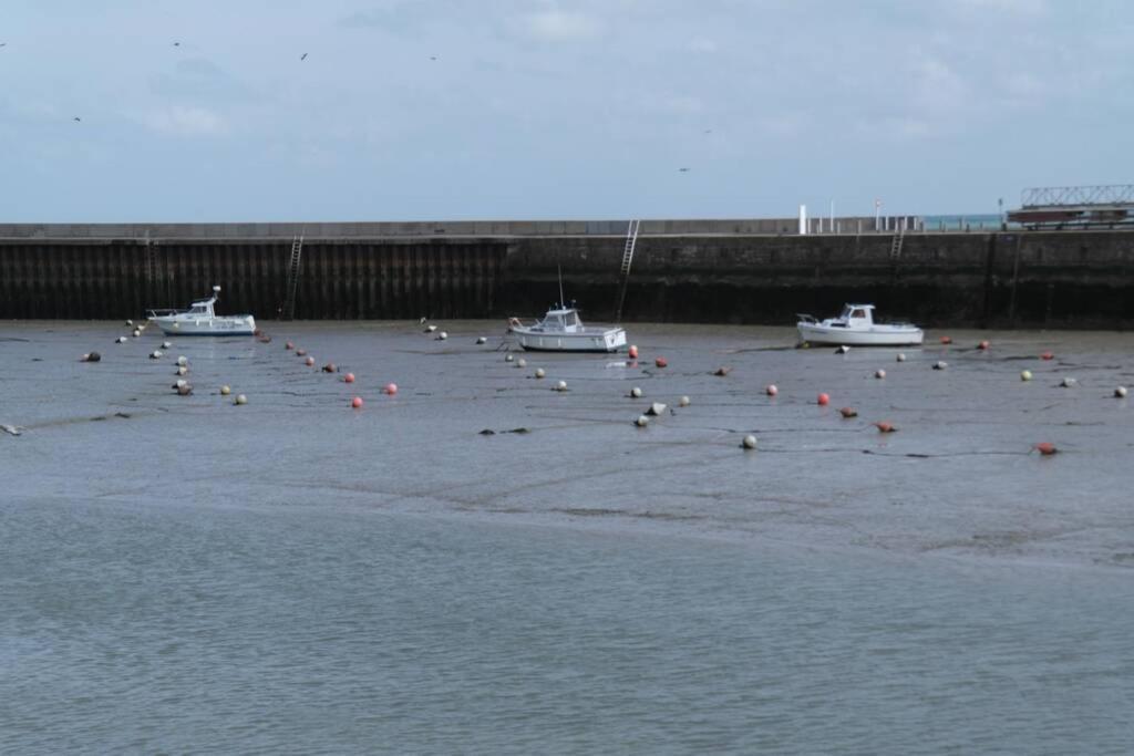 Mon D'attache Port-en-Bessin-Huppain